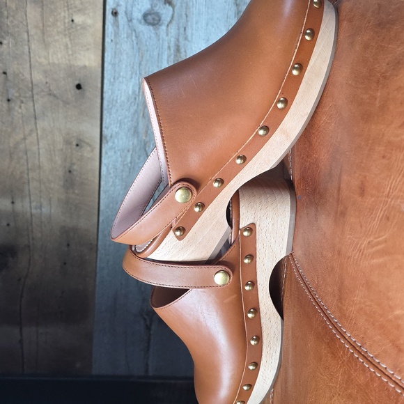 J Crew Convertible Tan Leather Clogs Size 6 - Picture 1 of 11